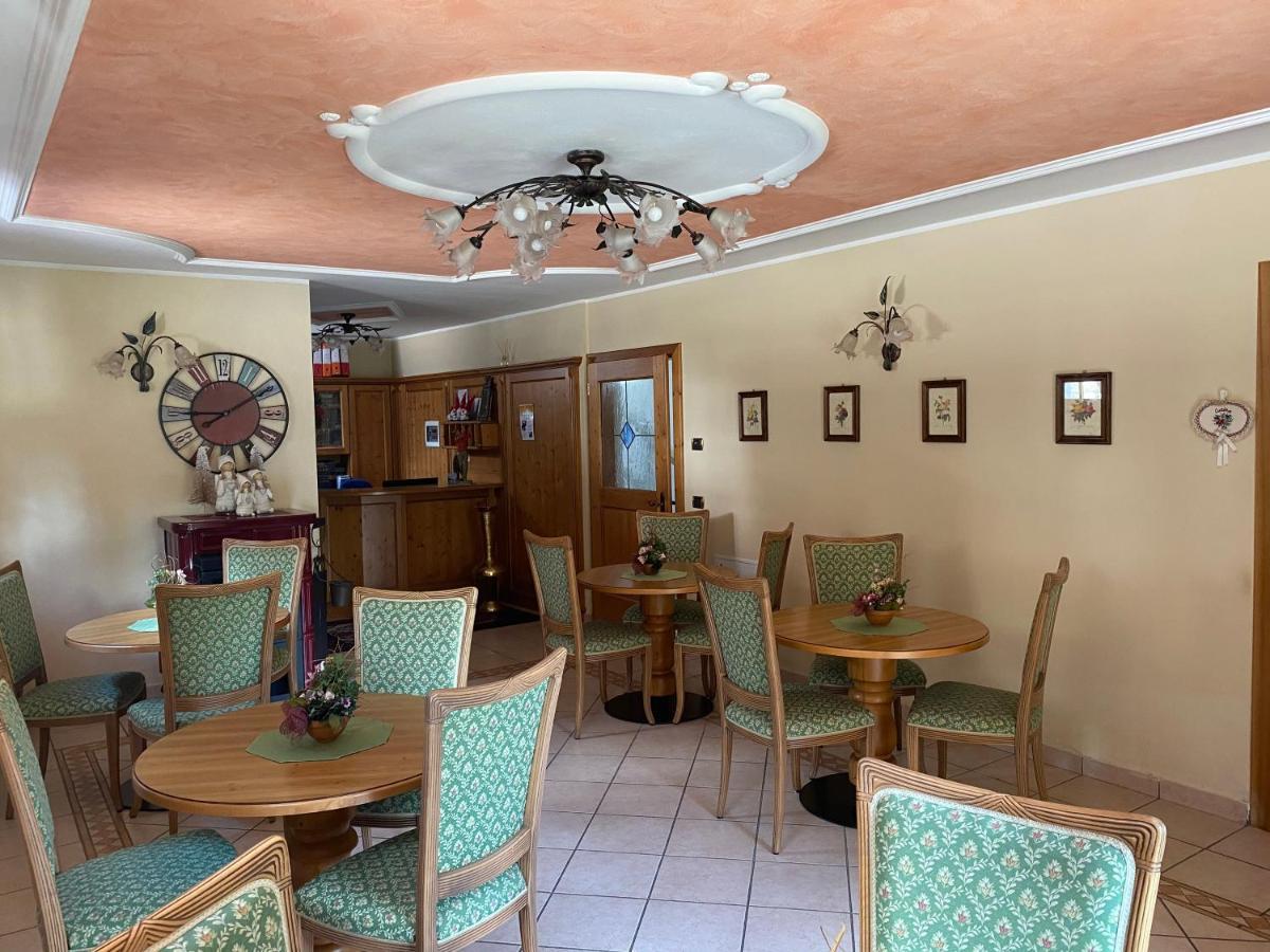 Villa Golf Пинцоло Екстериор снимка